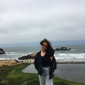 Meet your Posher, Jessica